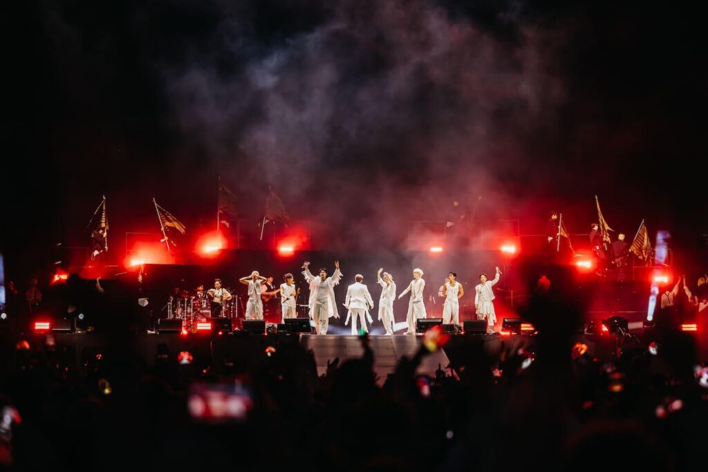 ATEEZ - تقرير مباشر: ATEEZ - BST Hyde Park، لندن @ Clash Magazine (260629)
