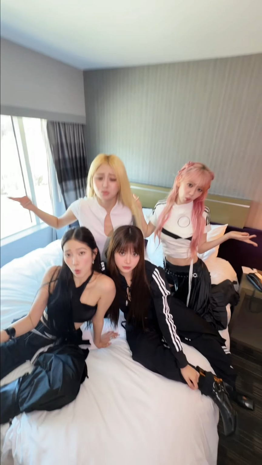 260619 تحديث علياء Interlude على التيك توك مع LE SSERAFIM - SAKI SUPREMACY!!🥰🗣️🤏🏿💖