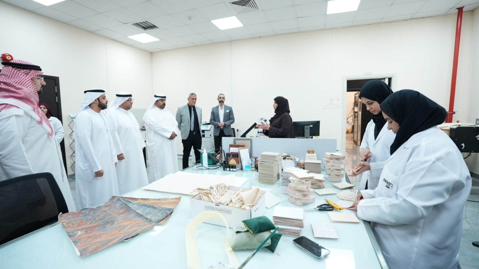 معهد الشارقة للتراث وجمعية الإمارات للمكتبات يبحثان تعزيز التعاون معهد الشارقة للتراث وجمعية الإمارات للمكتبات يبحثان تعزيز التعاون