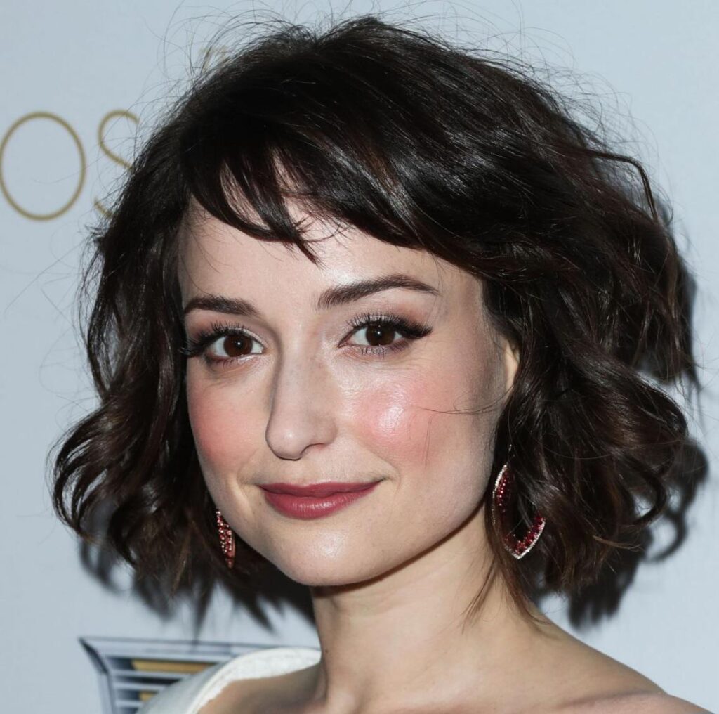 Milana Vayntrub
