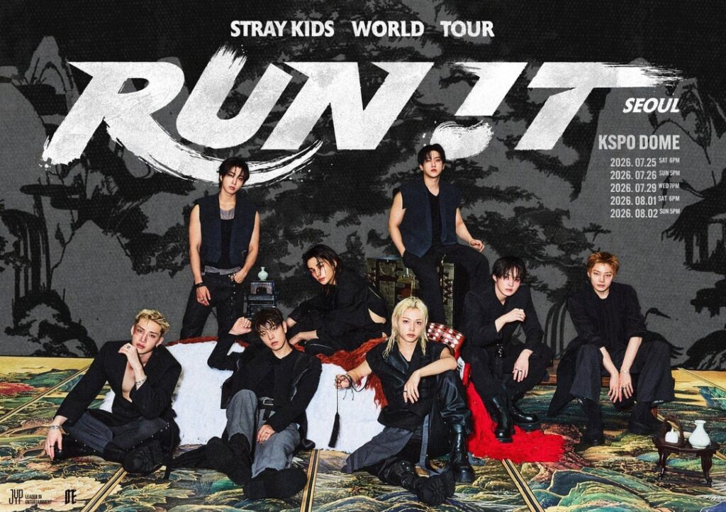 Stray Kids - جولة حول العالم: RUN IT في سيول (ملصق تشويقي) والجولة العالمية: RUN IT الجزء الأول (ملصق إعلان)