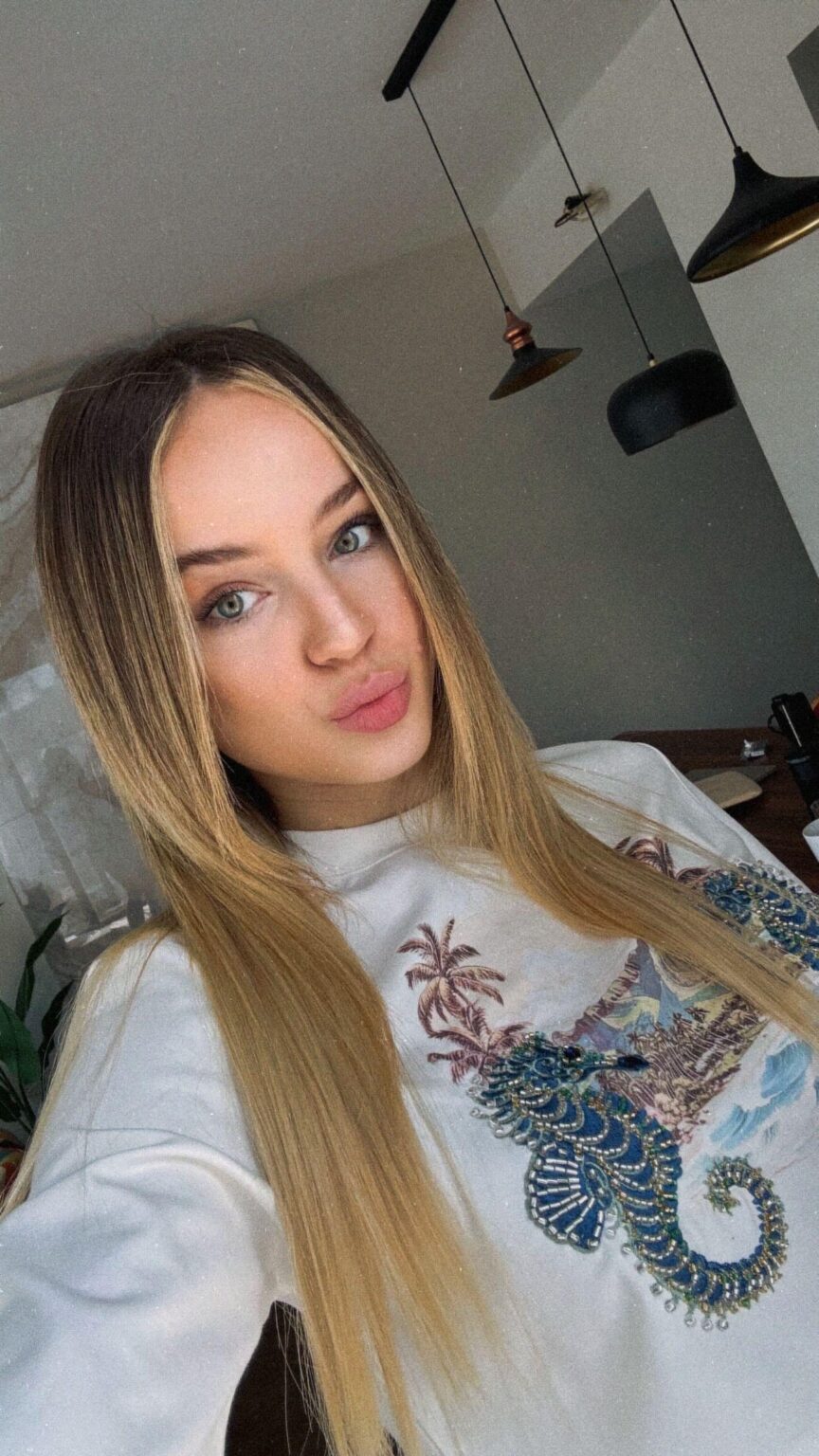 Anna Deniz