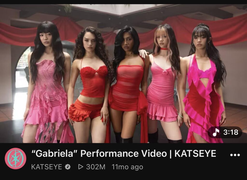 "Gabriela (فيديو أداء)" لـ KATSEYE أصبح أول فيديو موسيقي للفرقة يصل إلى 300 مليون مشاهدة على اليوتيوب.
