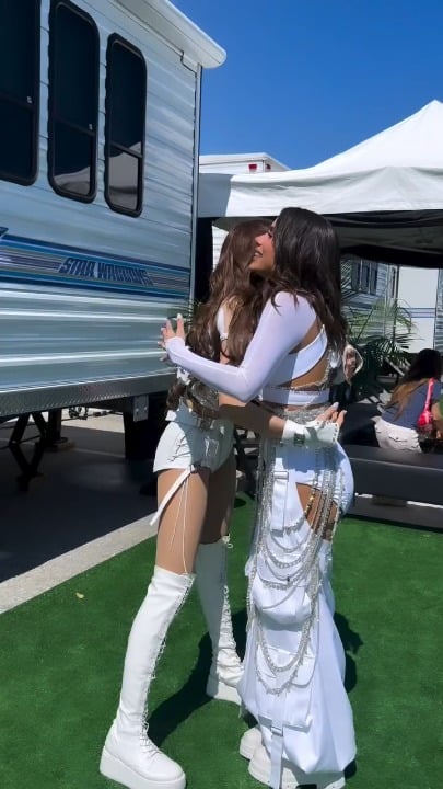 260612 تحديث قصة Anitta IG مع ليزا
