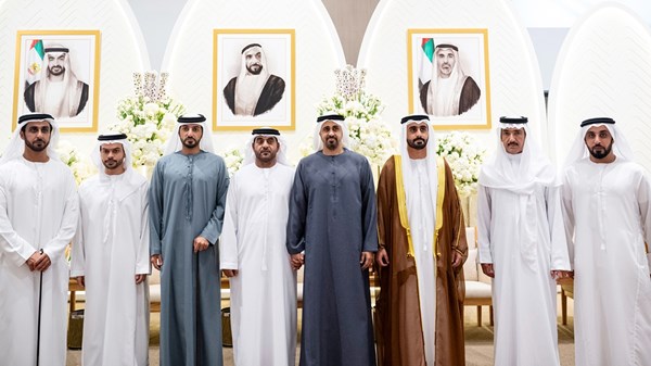 ذياب بن محمد بن زايد يحضر حفل استقبال بمناسبة زفاف عمر سعيد البدواوي ذياب بن محمد بن زايد يحضر حفل استقبال بمناسبة زفاف عمر سعيد البدواوي