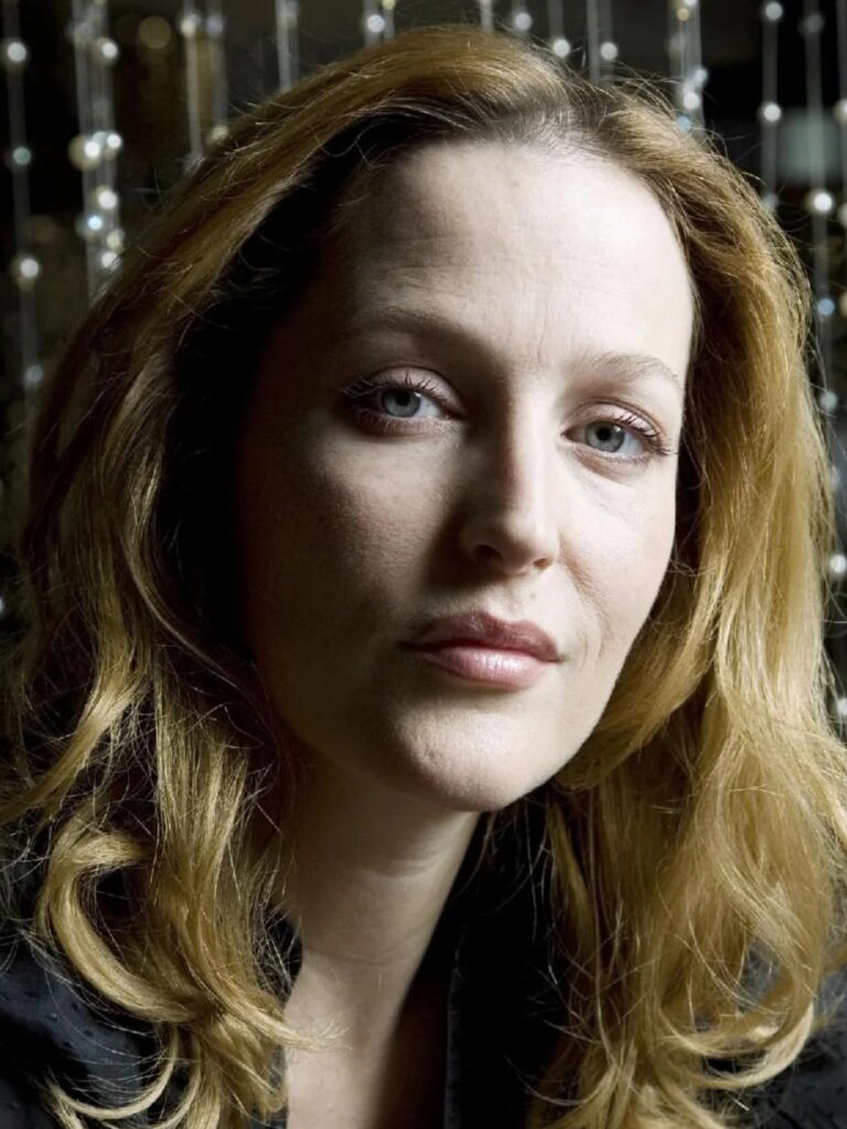 Gillian Anderson