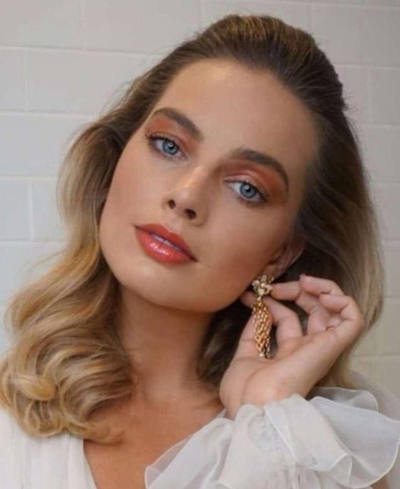 Margot Robbie