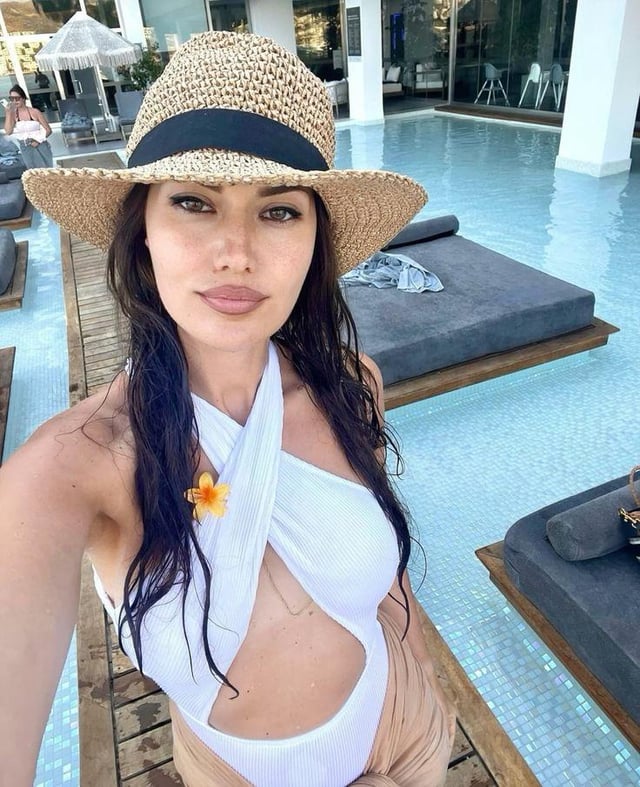 Fahriye Evcen