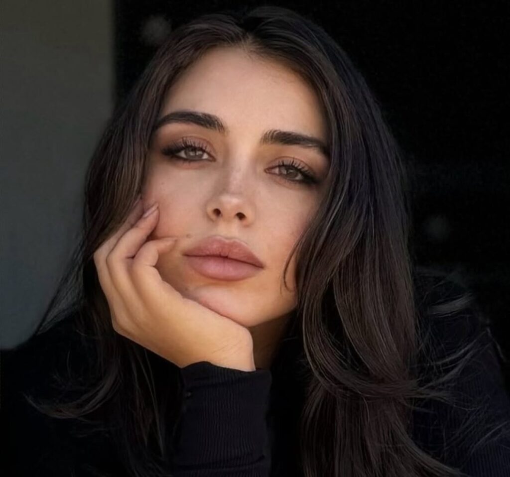 الجمال على طريقة هيا مرعشلي بطلة حب على ورق.. مكياج وتسريحات شعر بلمسات أنثوية متجددة