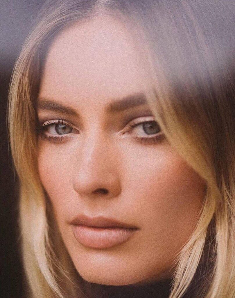 Margot Robbie