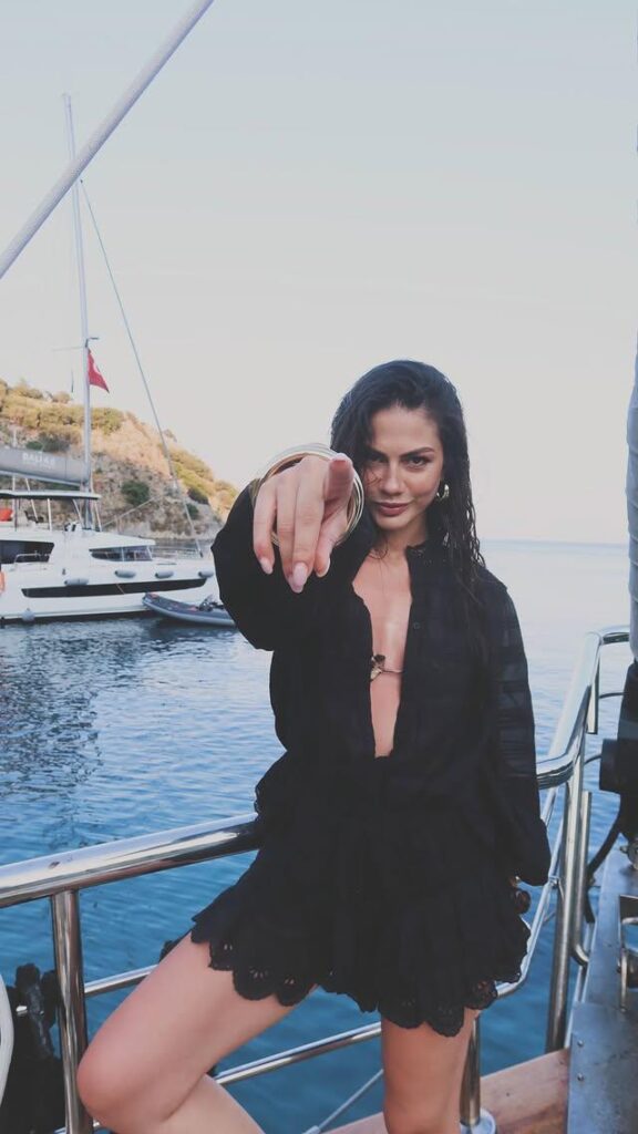 Demet Özdemir