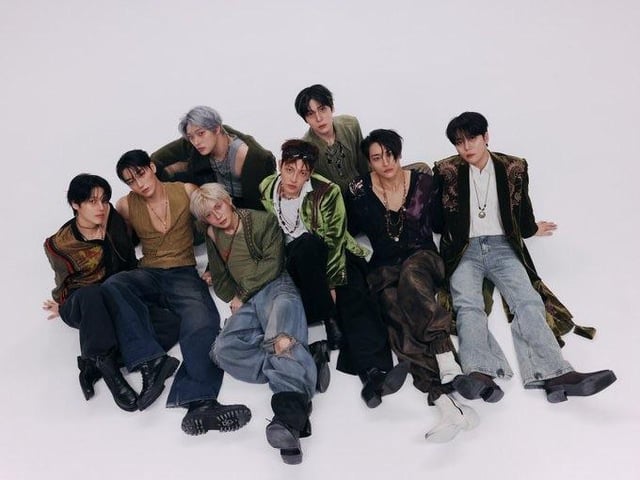ATEEZ - الساعة الذهبية: الجزء 5 (الصورة المفاهيمية 3 - المجموعة، سان، مينجي، وويونغ، جونغهو)