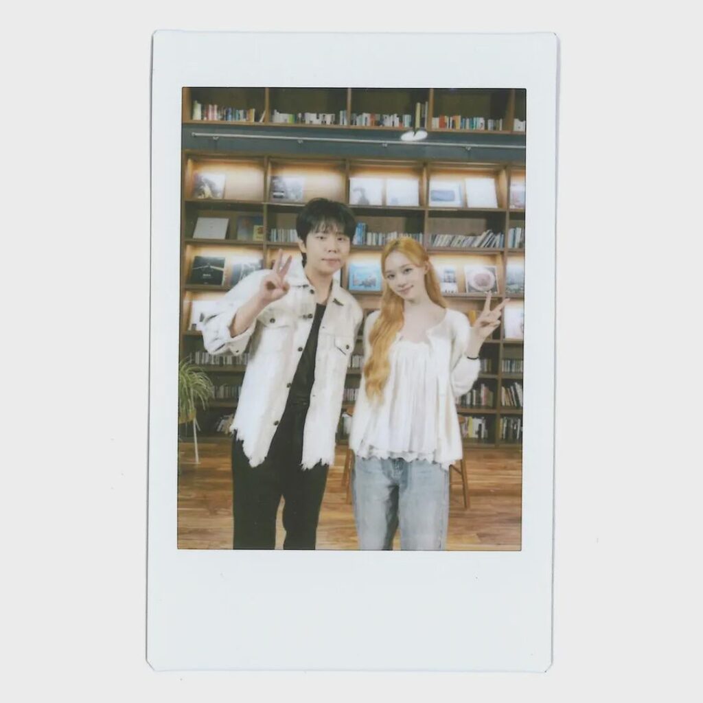 260602 Winter x Jung Seunghwan - فرح، حزن، قلب جميل (الأصل. AKMU) @ SeungTUDIO (إعلان تشويقي بولارويد / يُبث في 2 يونيو في تمام الساعة 6 مساءً بتوقيت كوريا)