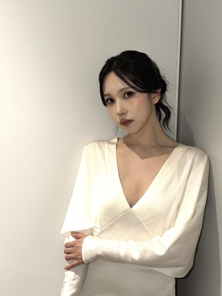 260615 تحديث مينا على الانستقرام - ☁️☁️☁️ @fendi