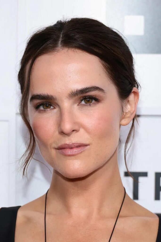 Zoey Deutch