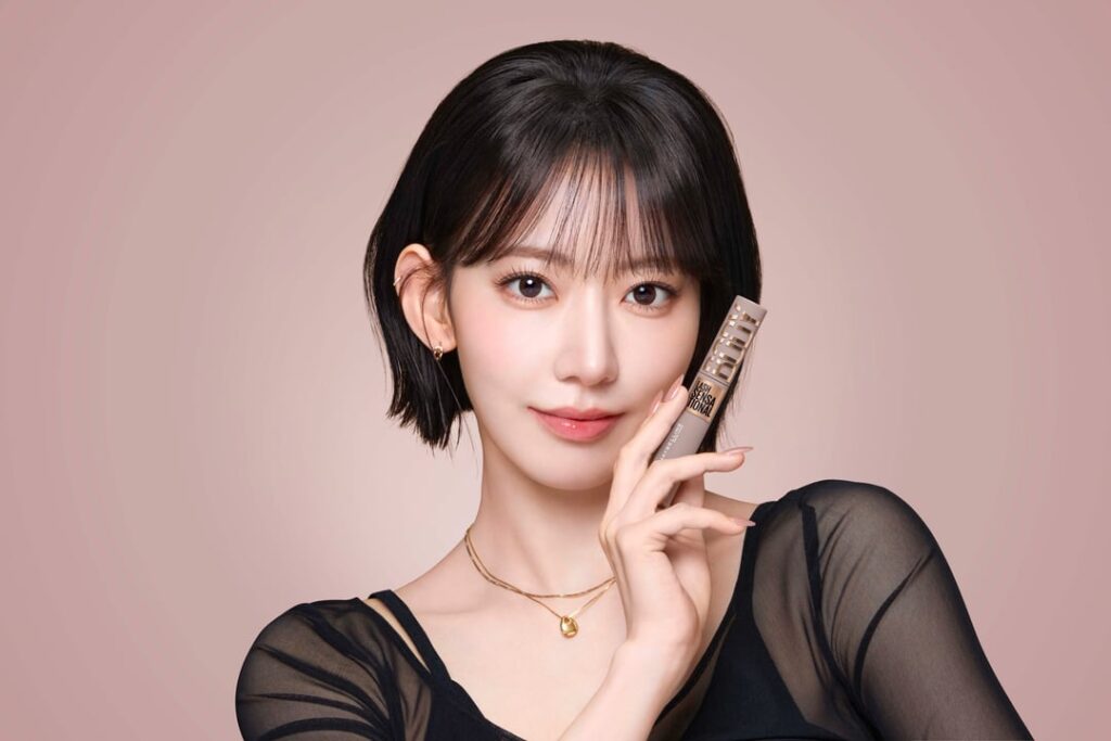 260602 تم تعيين مياواكي ساكورا سفيرة لليابان لـ "Body Mascara" من مايبيلين نيويورك.