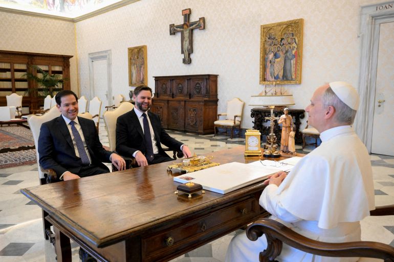 FILE PHOTO: Pope Leo XIV meets U.S Vice President JD Vance and U.S. Secretary of State Marco Rubio at the Vatican, May 19, 2025. Vatican Media/?Simone Risoluti/Handout via REUTERS ATTENTION EDITORS - THIS IMAGE WAS PROVIDED BY A THIRD PARTY./File Photo