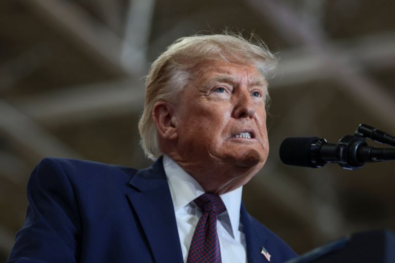 U.S. President Donald Trump delivers remarks during a visit to a Mack Trucks' assembly plant, in Macungie, Pennsylvania, U.S., June 23, 2026. REUTERS/Evelyn Hockstein