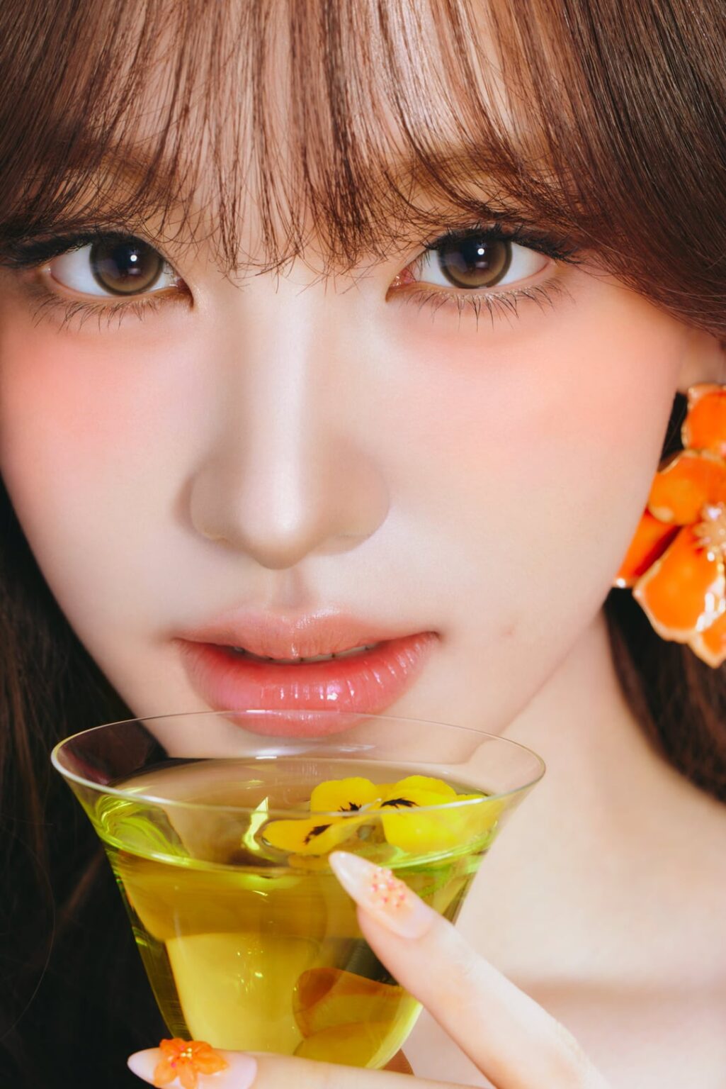 260601 تحديث تويتر TONYMOLY مع ليز