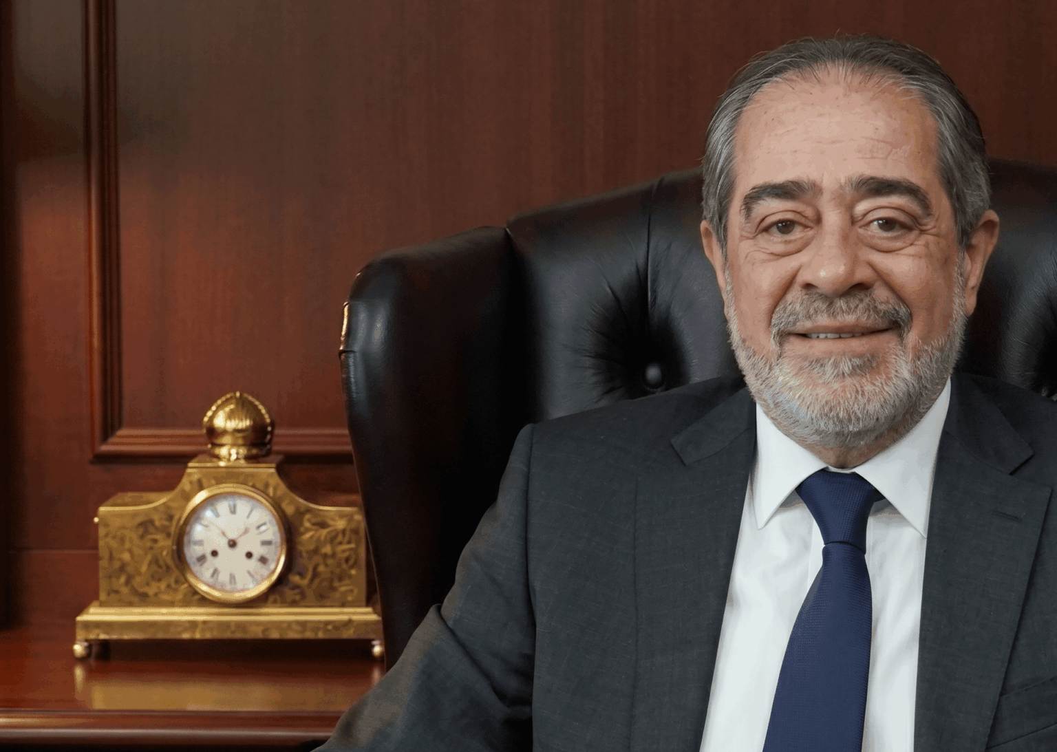 من “خان الحرير” إلى “كسر عضم”.. رحيل الفنان السوري أسامة السيد يوسف | فن من "خان الحرير" إلى "كسر عضم".. رحيل الفنان السوري أسامة السيد يوسف | فن
