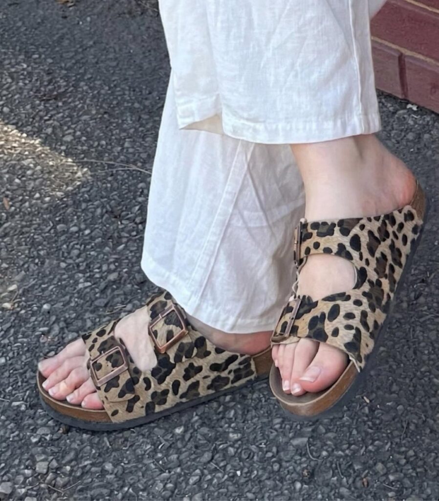 Yağmur Şimşek Ojesiz Ayakları (4K Yakın Çekim) 👣