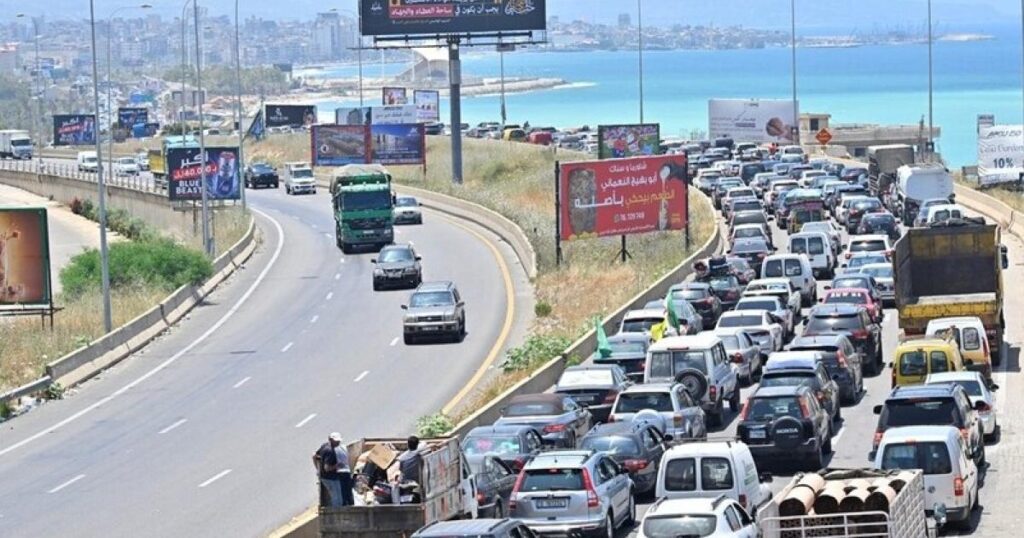 بالفيديو.. ضيوف غير متوقعين يستقبلون عائلة عائدة لمنزلها جنوبي لبنان بالفيديو.. ضيوف غير متوقعين يستقبلون عائلة عائدة لمنزلها جنوبي لبنان