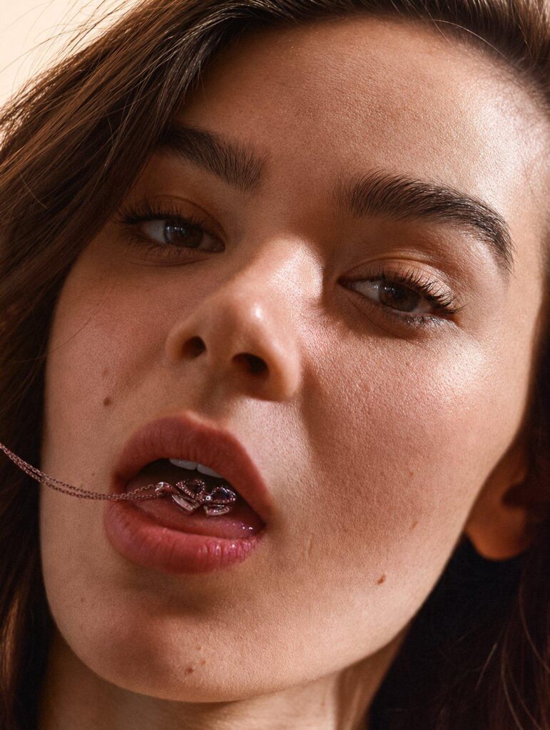 Hailee Steinfeld