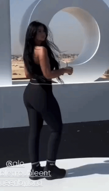 Menna Arafa 🍑 🥵