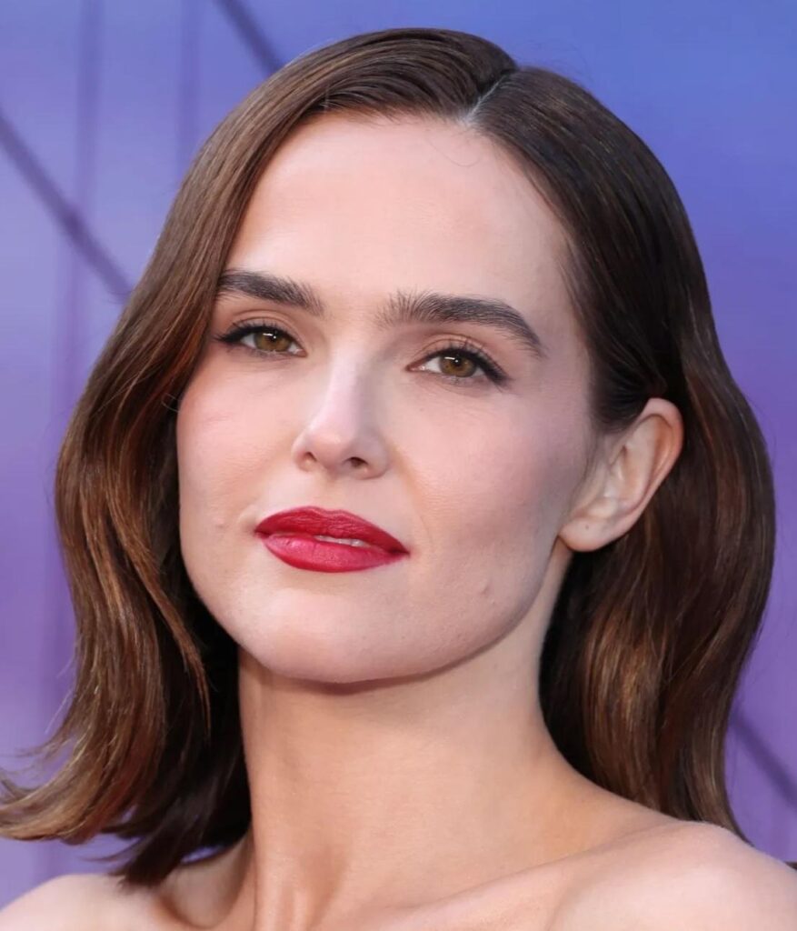 Zoey Deutch