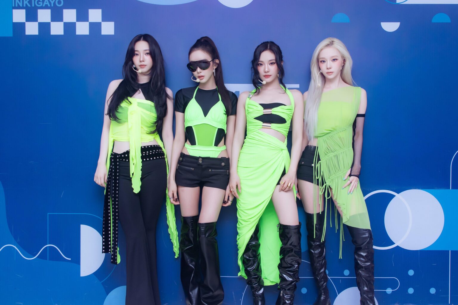 260607 تحديث تويتر لـ K-Pop SBS مع aespa - صورة ما قبل العرض @ SBS Inkigayo