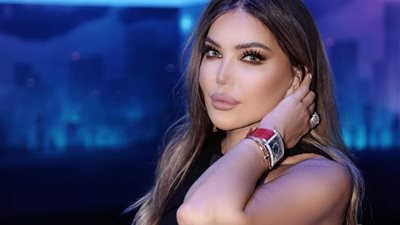 بسبب غارة إسرائيلية.. الفنانة اللبنانية مي الحريري تستغيث: انتشلوا أختي من الأنقاض بسبب غارة إسرائيلية.. الفنانة اللبنانية مي الحريري تستغيث: انتشلوا أختي من الأنقاض