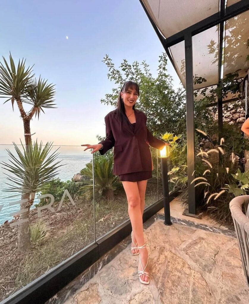 Neslihan Aydoğan Recep İvedik Bankacı