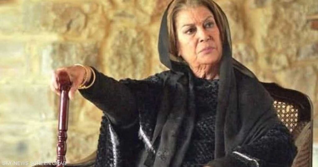 الزيت لم يخفِ الجريمة.. سيجارة كشفت سارق منزل منى واصف
