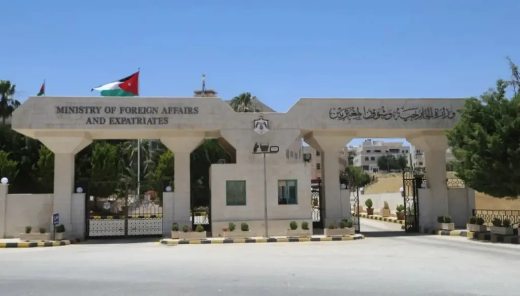 ‘رسالة احتجاج شديدة اللهجة’… الأردن يستدعي القائم بأعمال السفارة الإيرانية 'رسالة احتجاج شديدة اللهجة'... الأردن يستدعي القائم بأعمال السفارة الإيرانية
