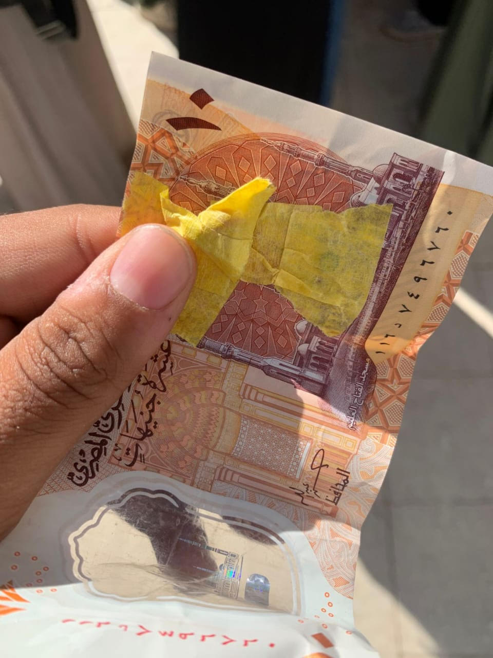 ضبط طالب بسماعة غش قبل دخول امتحانات الثانوية بقنا