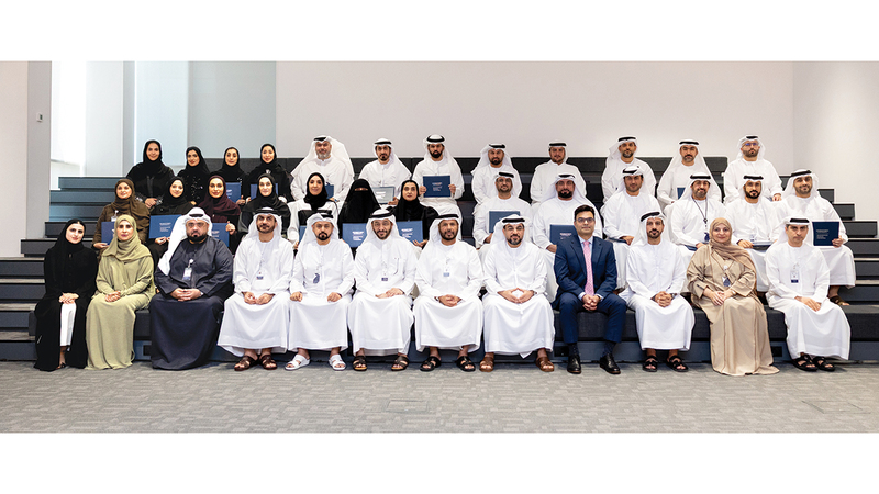تخريج دفعة من «قيادات المستقبل» في بلدية دبي