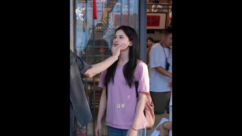 تخاصمهما مجرد مظاهر، بينما الغرام المليء بالحنان حقيقي لا يخفى 😍💞