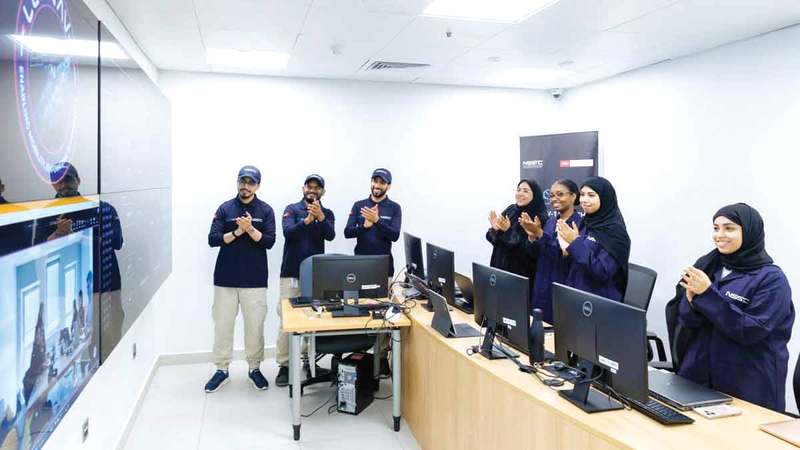 جامعة الإمارات تطلق بنجاح القمر الاصطناعي «ليوناف-1» من مركزها لعلوم الفضاء جامعة الإمارات تطلق بنجاح القمر الاصطناعي «ليوناف-1» من مركزها لعلوم الفضاء