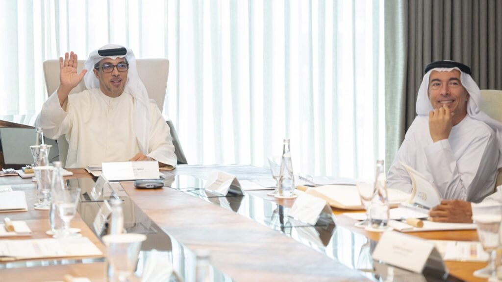 منصور بن زايد يترأس اجتماع مجلس إدارة جهاز الإمارات للاستثمار منصور بن زايد يترأس اجتماع مجلس إدارة جهاز الإمارات للاستثمار