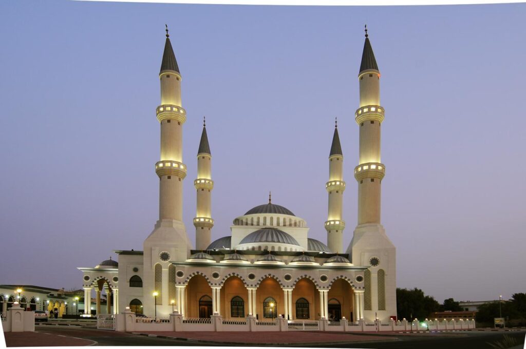 مسجد ومركز الفاروق عمر بن الخطاب يطلق فعاليات صيف 2026 بمشاركة نخبة من المتخصصين مسجد ومركز الفاروق عمر بن الخطاب يطلق فعاليات صيف 2026 بمشاركة نخبة من المتخصصين