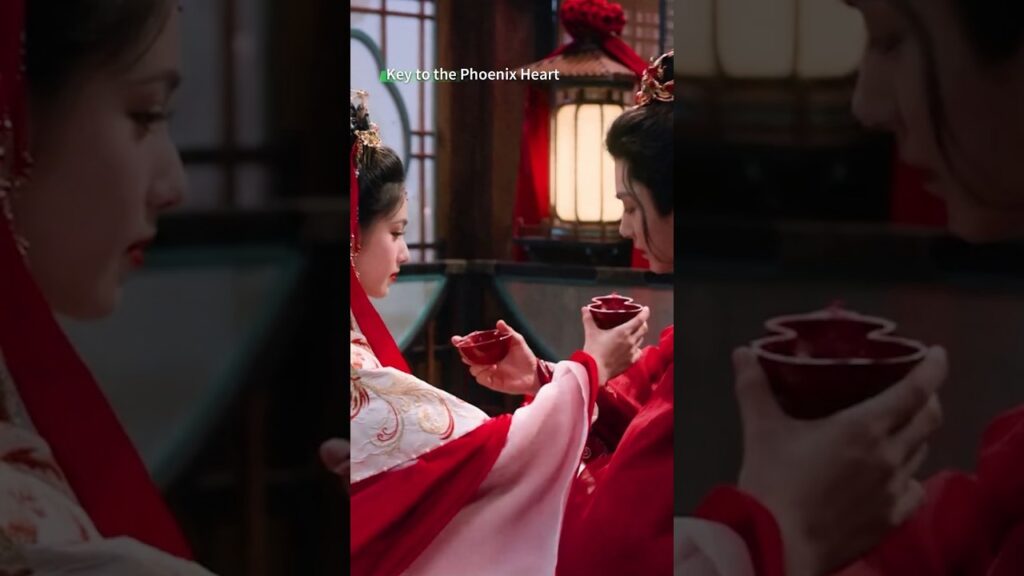 🌹 كأس واحد... ونبضتان لا تعرفان كيف تهدآن🍷  #keytothephoenixheart #cdrama #aimi #houminghao #雀骨
