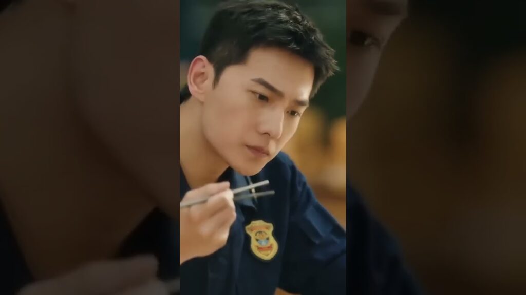 تذهب الفتاة لمركز الإطفاء لتقضي أجمل اللحظات السعيدة مع حبيبها 🧯🤍