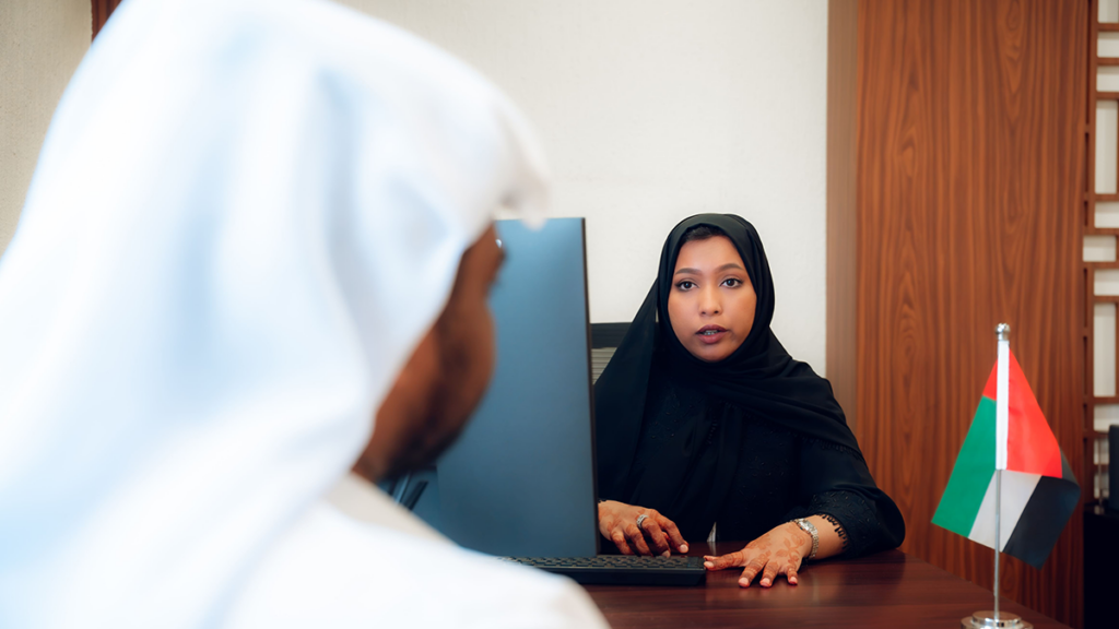 “كهرباء الشارقة” تقلص مدة إصدار شهادات عدم الممانعة إلى ساعتين بدلاً من 3 أيام "كهرباء الشارقة" تقلص مدة إصدار شهادات عدم الممانعة إلى ساعتين بدلاً من 3 أيام