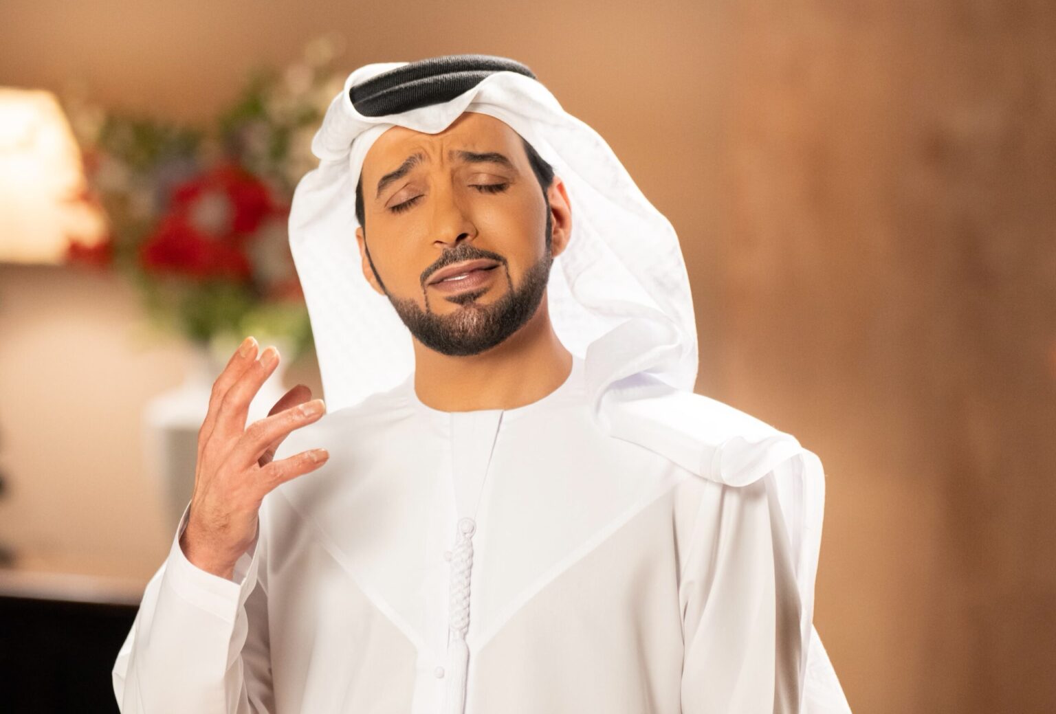 عد غياب تسع سنوات عن الفيديو كليب.. عيضة المنهالي يعود بـ”قلبي رهينك” موقع بصراحة-موقع النجوم