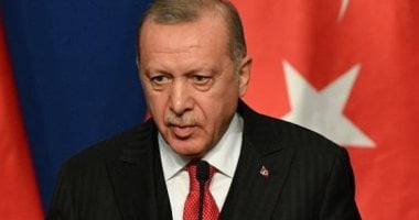أردوغان يفاجئ قادة الناتو بهدية غير معتادة.. مسدسات بأسماء الزعماء أردوغان يفاجئ قادة الناتو بهدية غير معتادة.. مسدسات بأسماء الزعماء