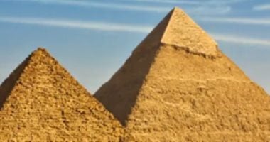 لو فيجارو: فنادق جديدة قرب الأهرامات ومطارات مجددة.. مصر تتطلع إلى استقطاب المزيد من الزوار الأجانب لو فيجارو: فنادق جديدة قرب الأهرامات ومطارات مجددة.. مصر تتطلع إلى استقطاب المزيد من الزوار الأجانب