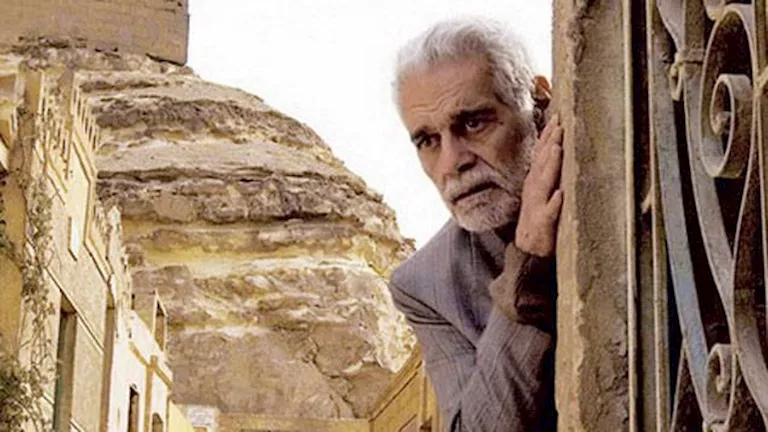 أسرار عمر الشريف.. من حيلة فاتن حمامة إلى رسالة السادات