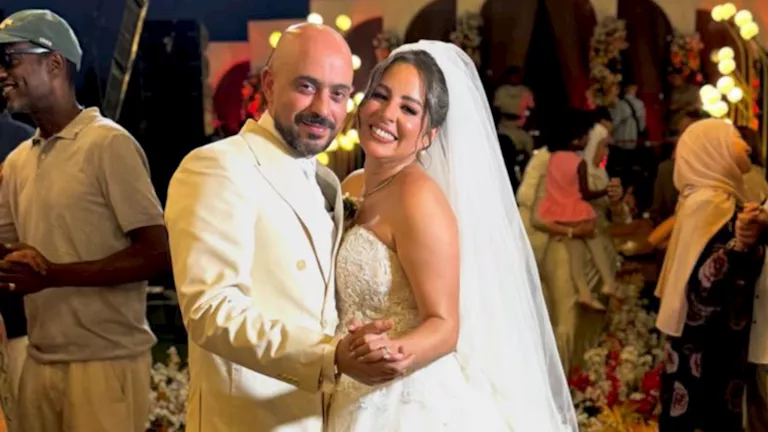 بالصور- زهرة رامي تحتفل بزفافها وسط الأهل والأصدقاء بالصور- زهرة رامي تحتفل بزفافها وسط الأهل والأصدقاء