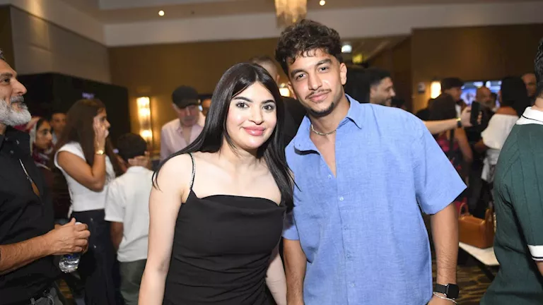 سوزي الأردنية تظهر بالـ “مسدس” في عرض فيلم “خلي بالك من نفسك” سوزي الأردنية تظهر بالـ "مسدس" في عرض فيلم "خلي بالك من نفسك"