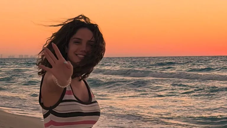 رنا رئيس تستمتع بإجازة الصيف مع زوجها أمام شاطئ البحر رنا رئيس تستمتع بإجازة الصيف مع زوجها أمام شاطئ البحر